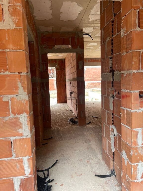 FOR SALE APARTMENT 1+1 PALASE 292,000 EURO