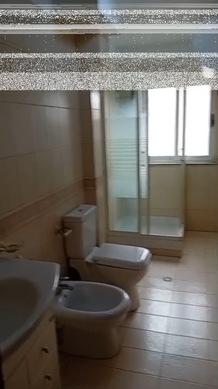 Apartament 3+1, Xhamlliku!