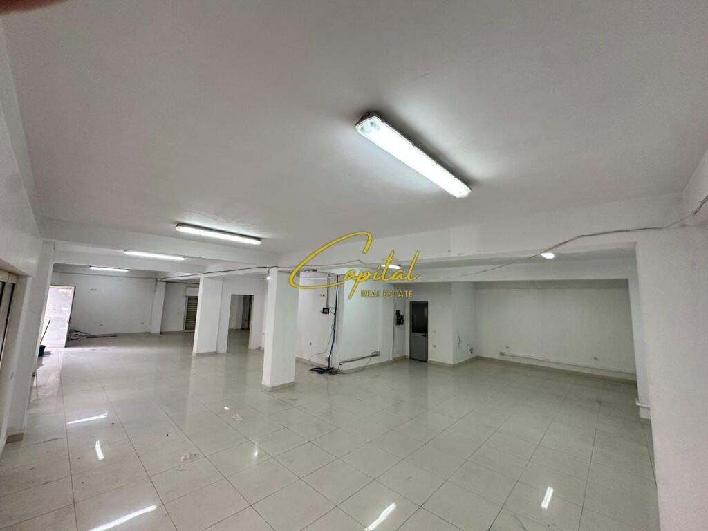 BUSINESS PREMISES FOR RENT 240 M2 DON BOSKO 140,000 LEKE