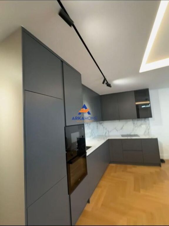 VENDESI APPARTAMENTO 2+1+BALCONE " LAGO ARTIFICIALE " 650.000 EURO