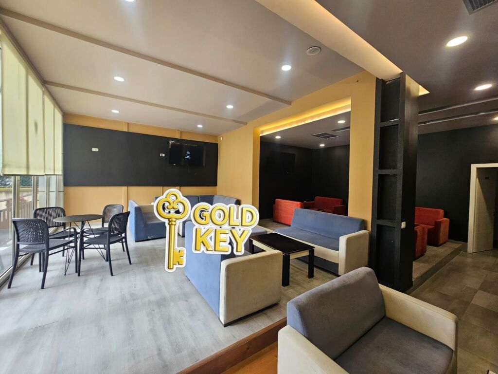 🏬 SHITET LOKAL I KOMPLETUAR VALA PARK DURRES