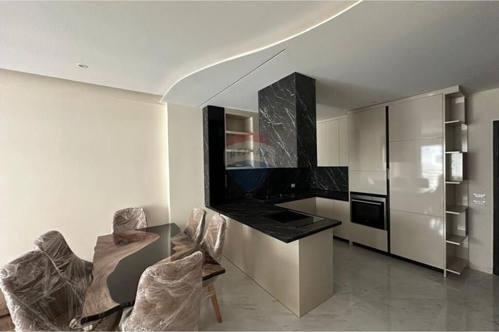 Apartment 1+1 for rent at Dreitan Hoxha Street