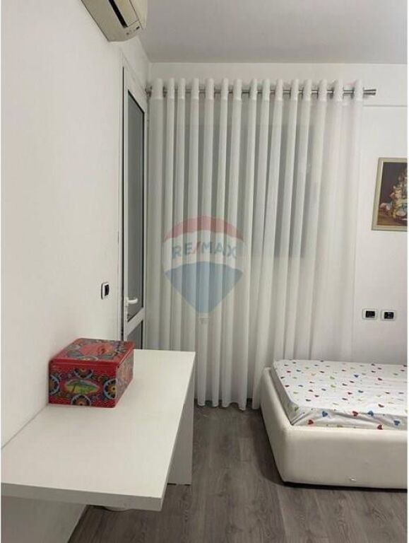 Apartment 2+1 for rent, Commune of Paris
