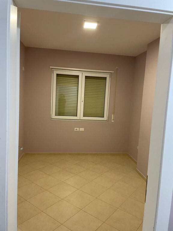 OFFICE FOR RENT 129 M2 5 MAY 50,000 LEKE