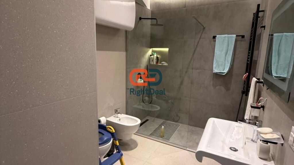 Tek Rezidenca Kodra E Diellit 2, Shitet Super Apartament 3+1, Me Super Pamje Dhe Me Cmim Okazion !