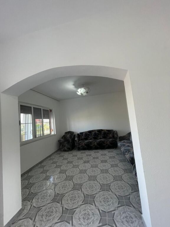 Private House for Sale in Shijak