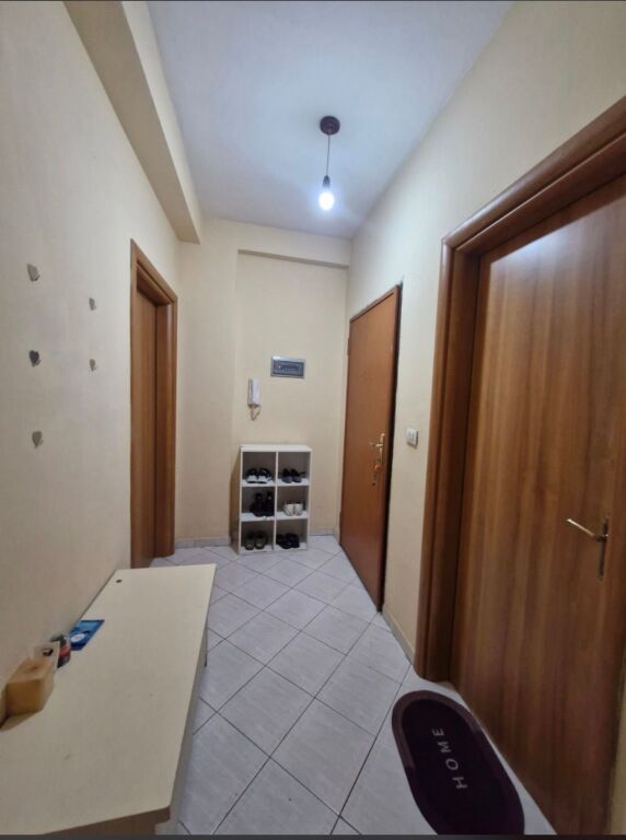 1+1, furnished at the Artisti bar in Astir, price 400 thousand lek