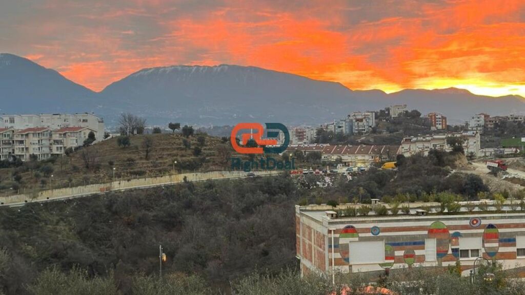 Tek Rezidenca Kodra E Diellit 2, Shitet Super Apartament 3+1, Me Super Pamje Dhe Me Cmim Okazion !