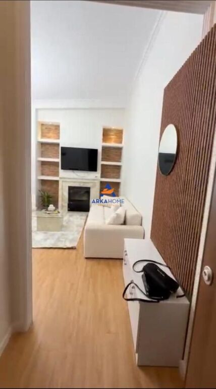 VENDESI APPARTAMENTO 2+1+VERANDA "LIQENI I THAT " 203.000 EURO