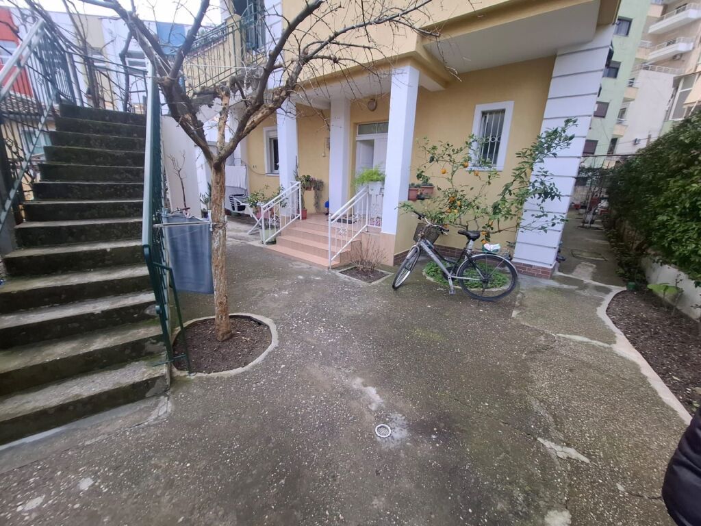 Casa Privata 2+1 in Affitto Vicino a Shkodha  Kushtrimi i Liris