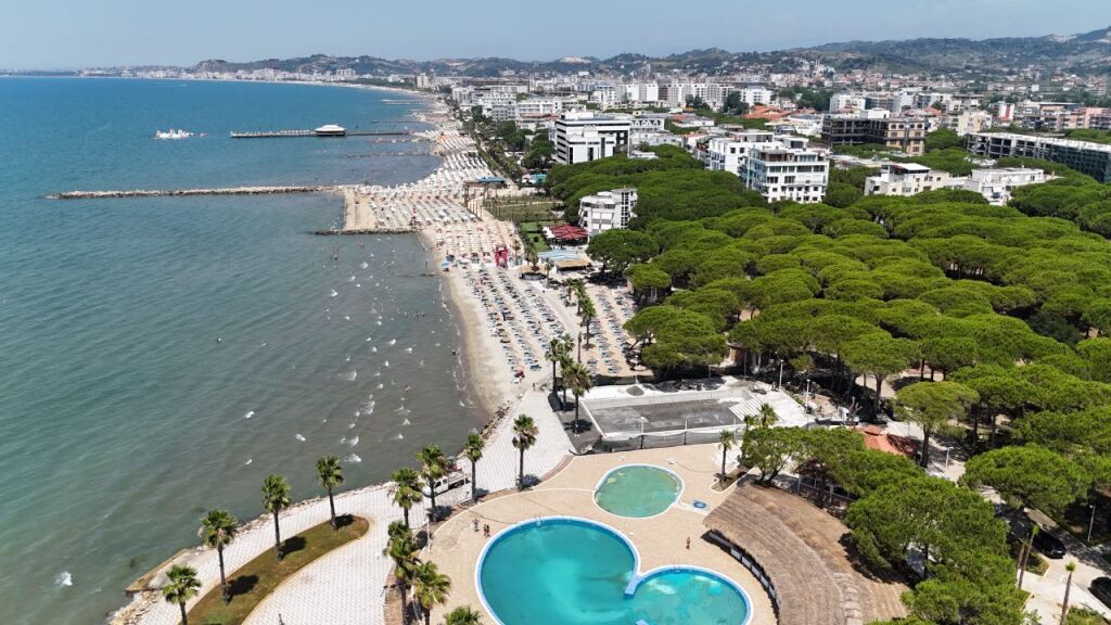 VILLA FOR SALE 250 M2 DURRES 1,300,000 EURO