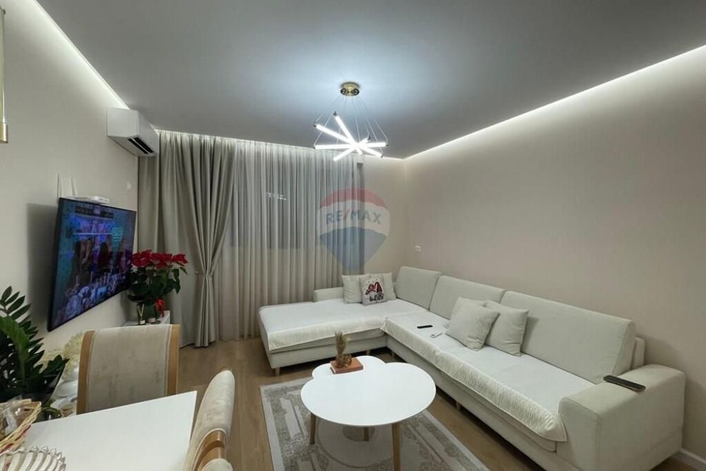 Apartment 1+1 for Sale at Tom Doshi Complex
