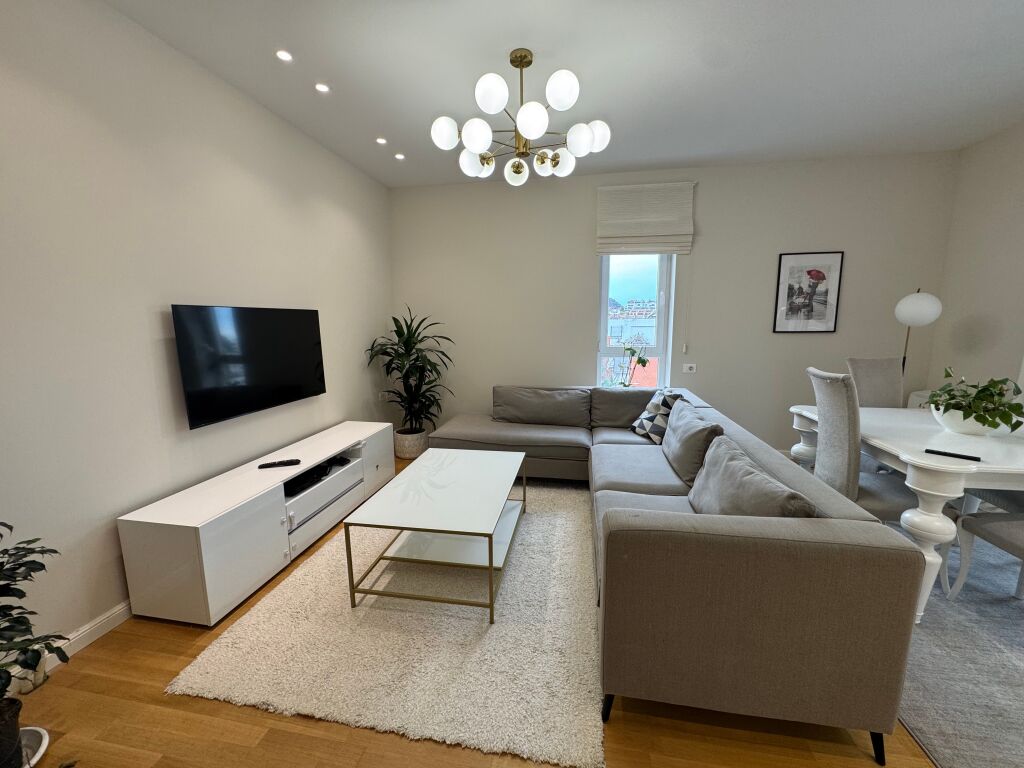 Apartment 2+1 at the Botanical Garden near the Mosque!