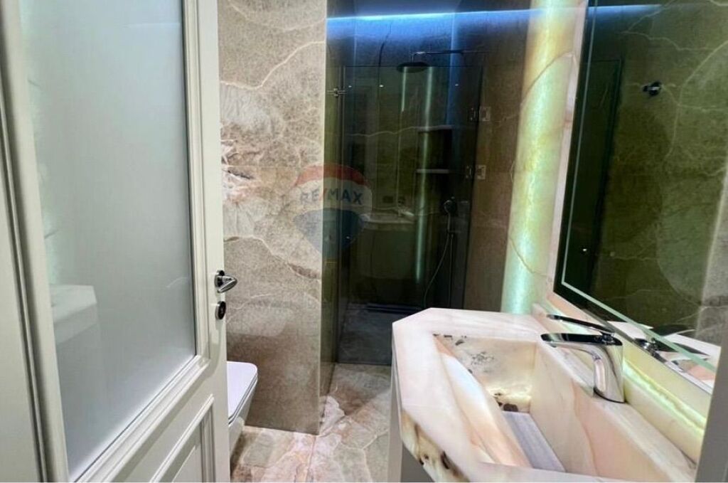 Luxury 3+1+2 apartment near the American Embassy. ID: 530181096-196