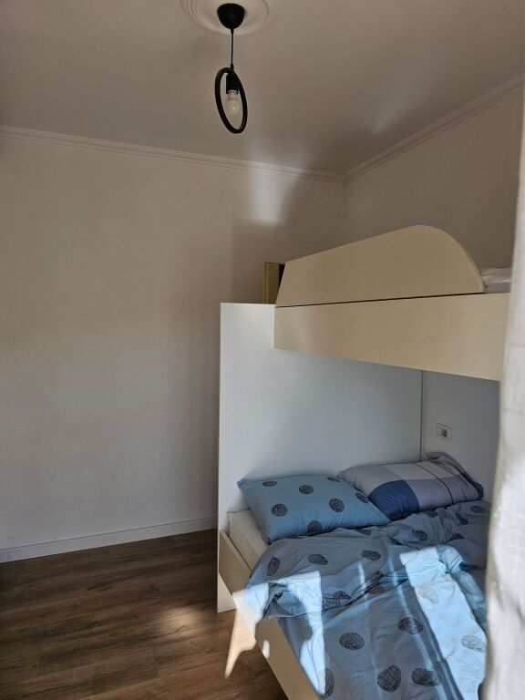 Apartament me Qera