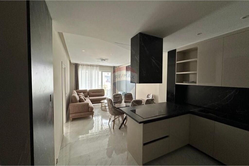 Apartment 1+1 for rent at Dreitan Hoxha Street