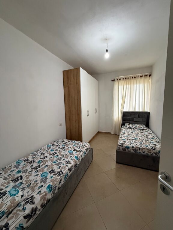 Jepet me qera apartament 2+1 – Kompleksi Tom Doshi