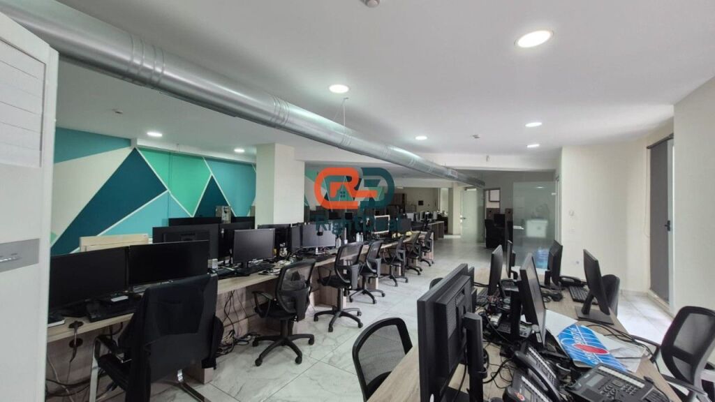 At "Turdiu Center" Super Business Premises For Rent With Facade From The Center!!
