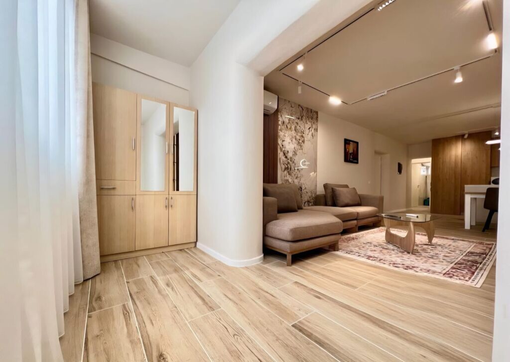 Apartment for rent Irfan Tomini Street, near 26 Nentori school