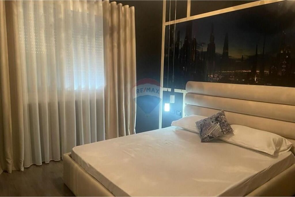 Apartment 2+1 for rent, Commune of Paris