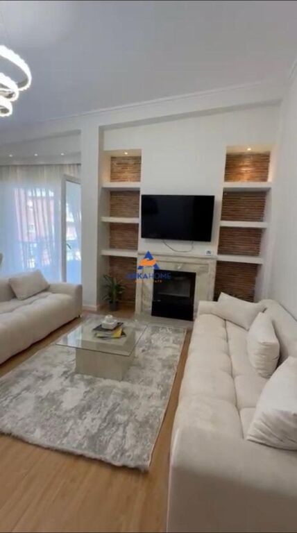 VENDESI APPARTAMENTO 2+1+VERANDA "LIQENI I THAT " 203.000 EURO