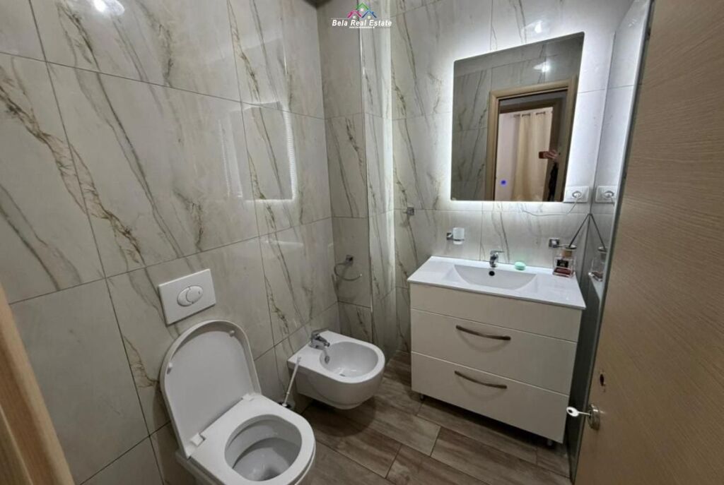 Apartament Me Qera 2+1+2 Tek Kopshti Zoologjik (ID B2201750) Tirane