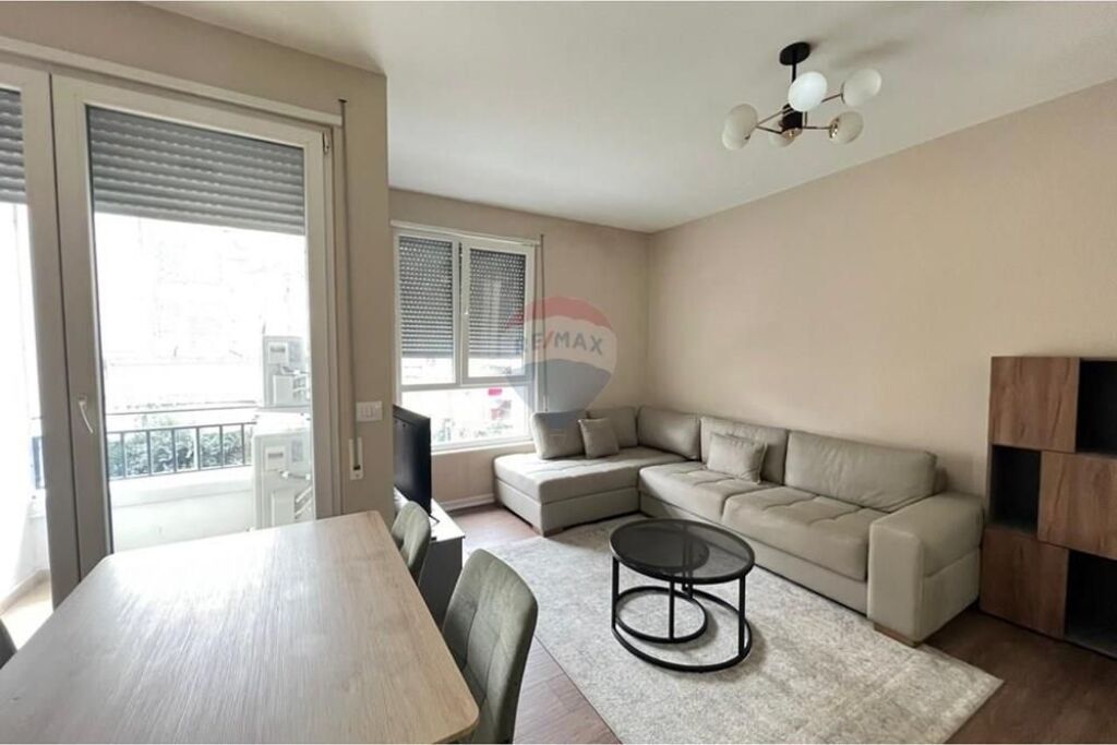APARTAMENT 2+1 PER QERA TEK MATERNITETI I RI