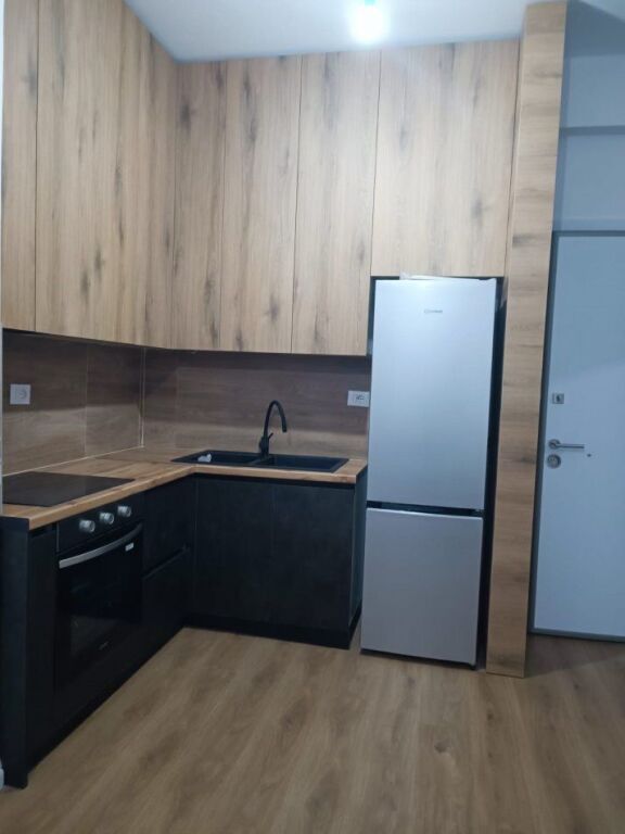 Jepet me qera apartament 1+1 Ne Fresk