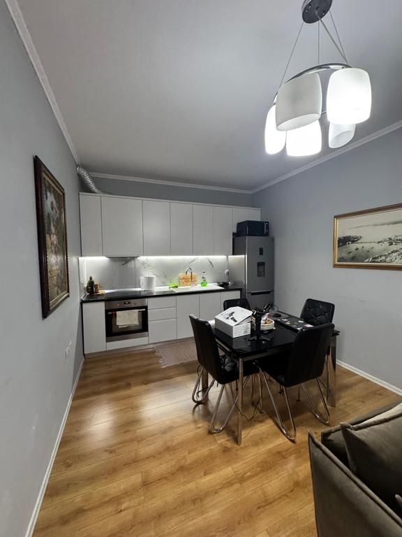 Qera, Apartament 2+1, Selvia