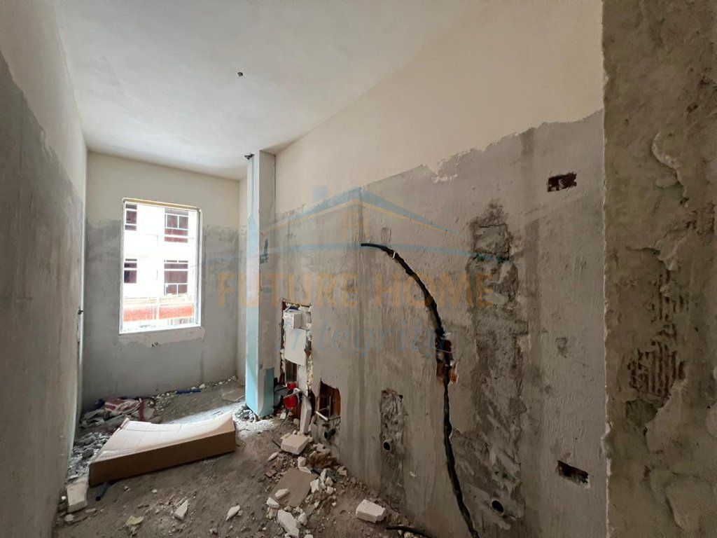 In vendita, Appartamento 2+1+2, Bridge Side Residence, Tirana.
