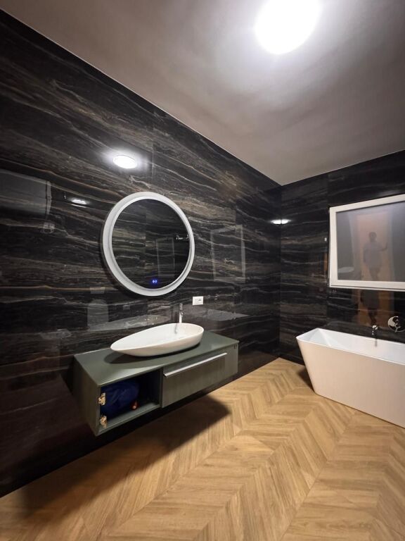 2+1 apartment on villa floor near Brigades Palace!