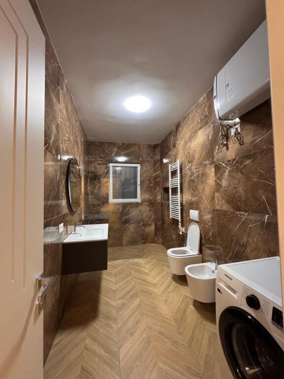 2+1 apartment on villa floor near Brigades Palace!