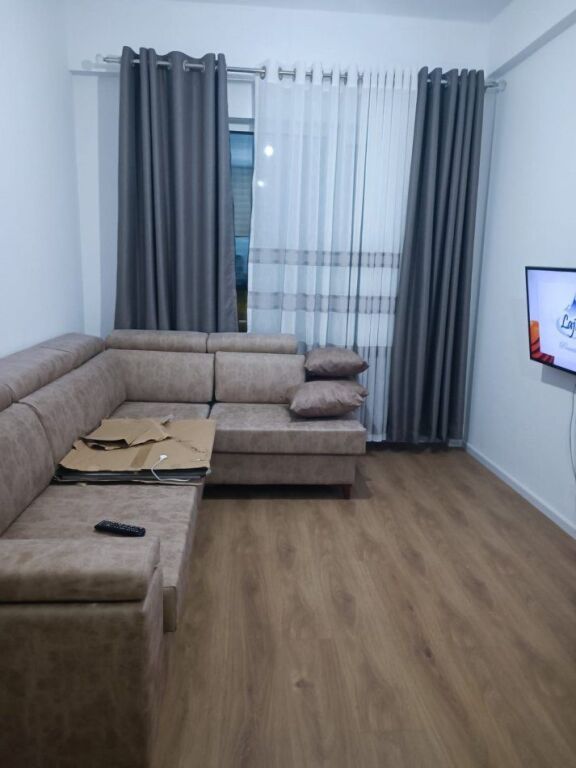 Jepet me qera apartament 1+1 Ne Fresk