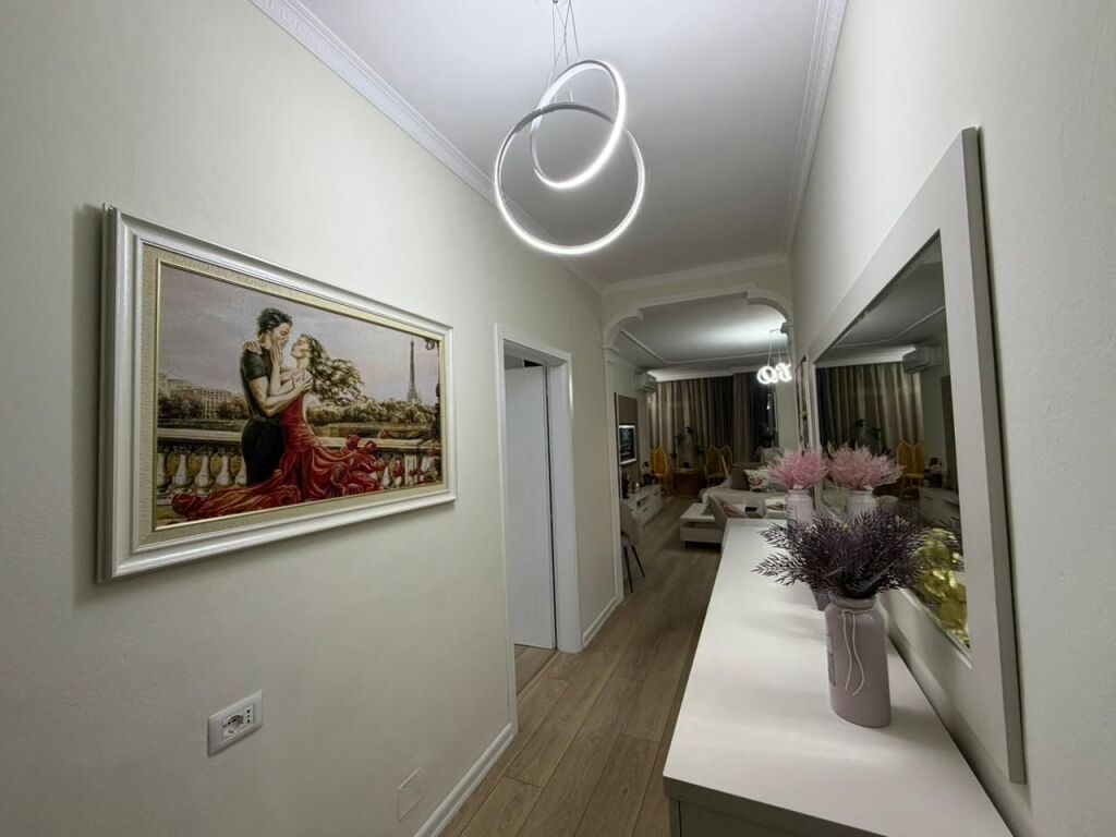 FOR RENT APARTMENT 3+1+2, NEAR THE DISTRICT COURT OF TIRANA