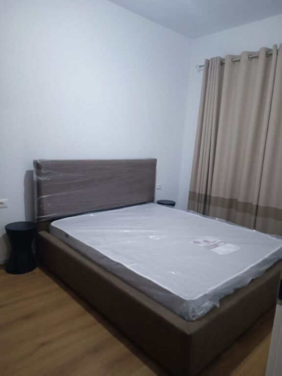 Jepet me qera apartament 1+1 Ne Fresk