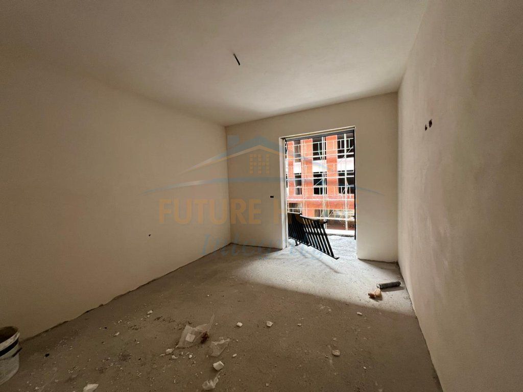 In vendita, Appartamento 2+1+2, Bridge Side Residence, Tirana.