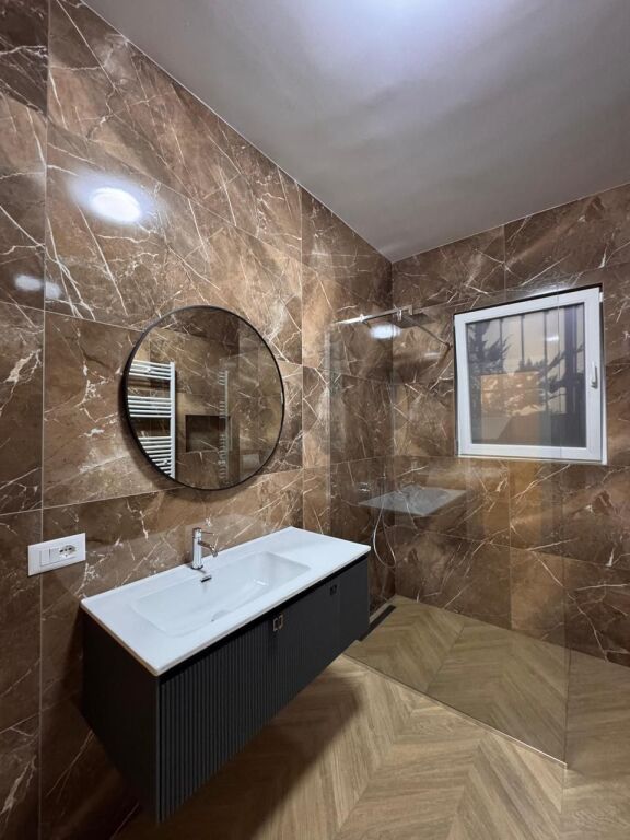 2+1 apartment on villa floor near Brigades Palace!