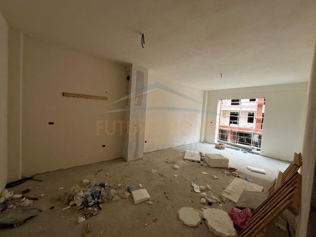 In vendita, Appartamento 2+1+2, Bridge Side Residence, Tirana.