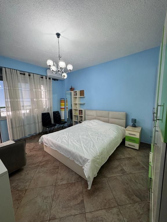 Qera, Apartament 2+1, Selvia