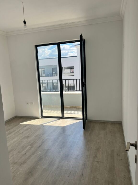 Jepet me qera apartament 1+1 Ne Kamez