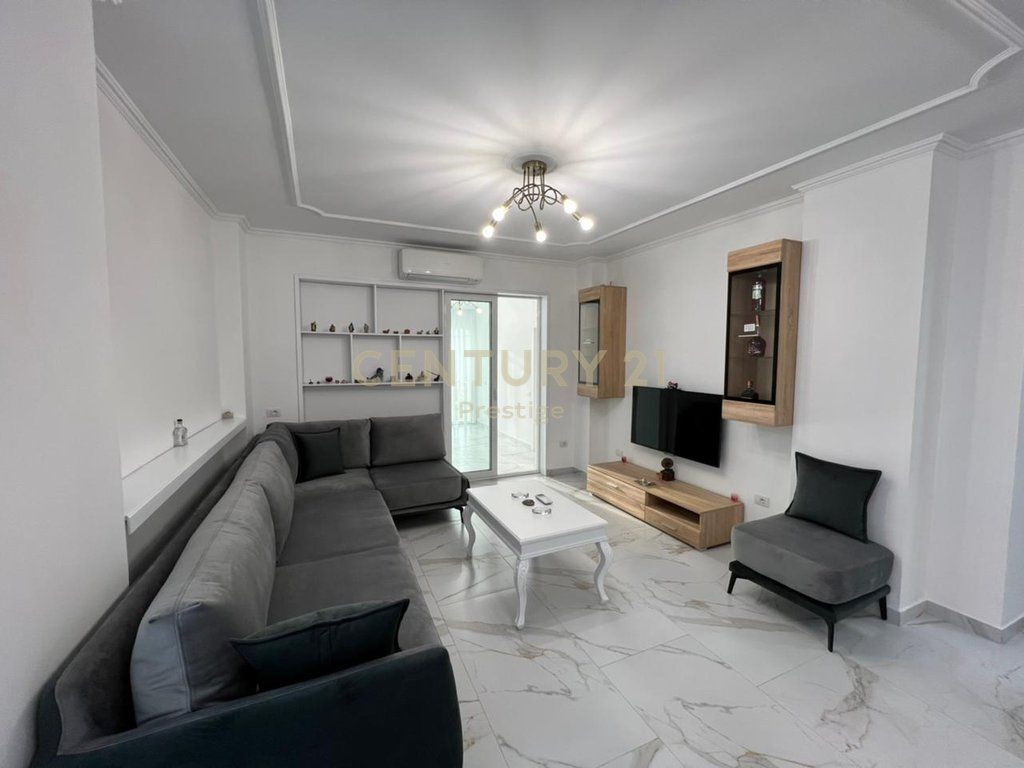 APARTAMENT 2+1+2 ME QIRA SHESHI WILLSON, TIRANE!