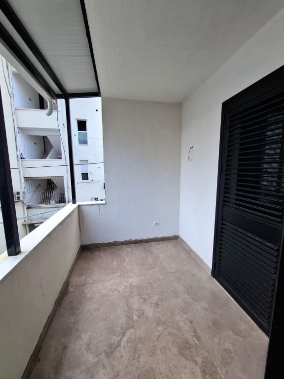 Business premises for rent near the Museum in Durres