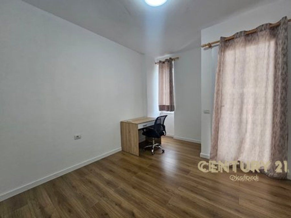 APARTAMENT 3+1 ME QIRA TEK FUSHA E AVIACIONIT
