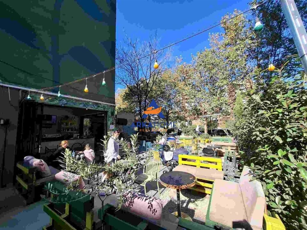 AFFITTASI LOCALE 150M2 "VICINO A DELIJORGJI, VIALLE BAJRAM CURRI" 2080 EURO