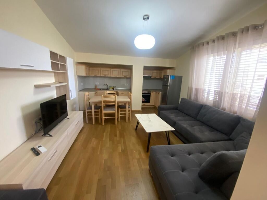 JAPIM ME QIRA APARTAMENT 2+1