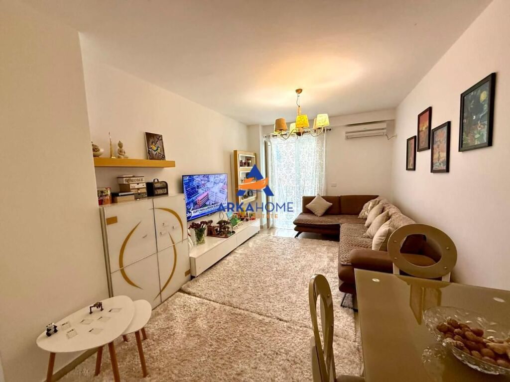 VENDESI APPARTAMENTO 2+1+BALCONI "COMPLESSO ANA CITTÀ STUDENTI" 212.000 EURO