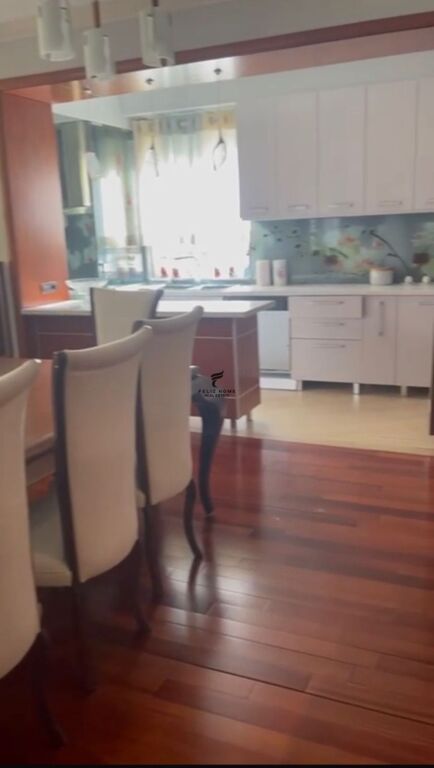 APARTAMENT ME QERA 3+1 BLLOK 2000 EURO