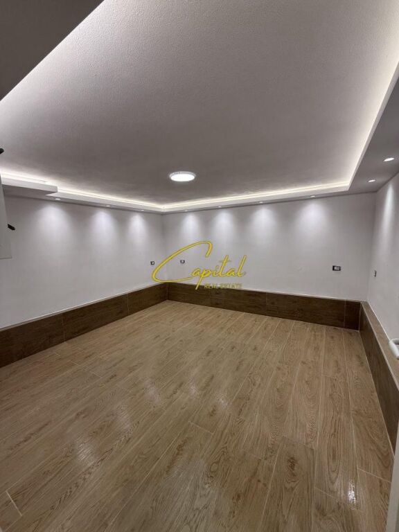 PRIVATE VILLA FOR RENT 340 M2 21 DECEMBER 200,000 LEKE