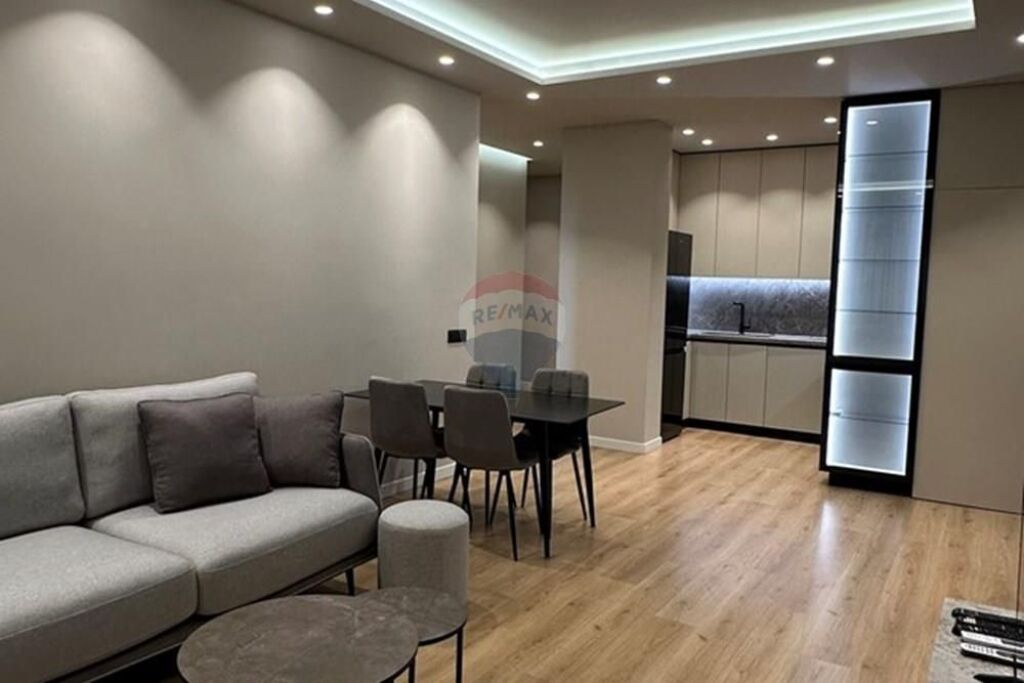 APARTMENT 2+1+2+PARKING SPACE FOR RENT