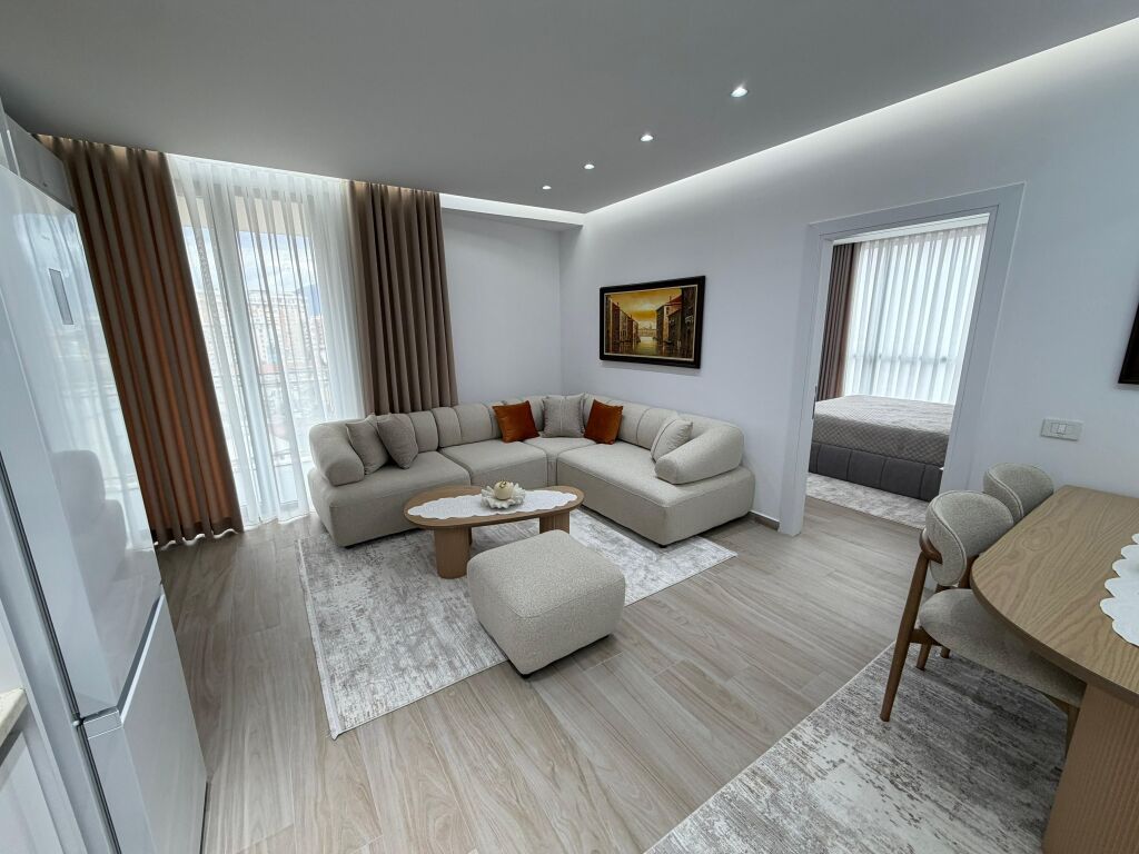 🏙️ Jepet me qira 2+1 – Golden Tower Residence, Mine Peza💶 1,400 € / muaj